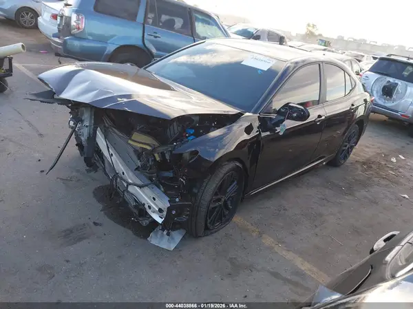 4T1DAACK5SU174235 2025 TOYOTA CAMRY - Image 2
