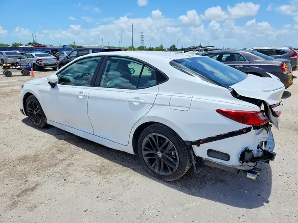 4T1DAACK5SU179726 2025 TOYOTA CAMRY - Image 2
