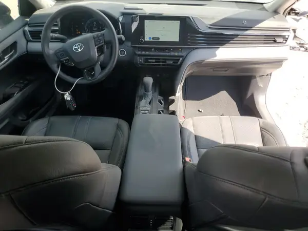 4T1DAACK5SU182139 2025 TOYOTA CAMRY - Image 8