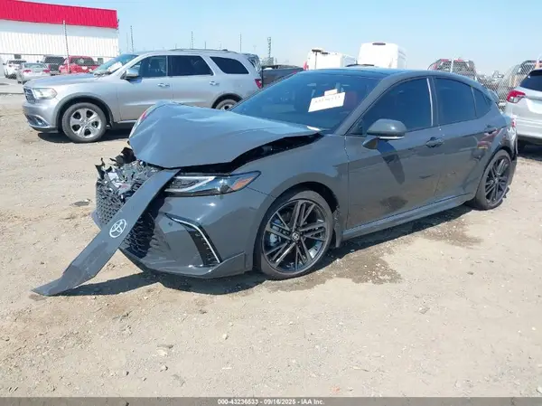 4T1DAACK5SU182349 2025 TOYOTA CAMRY - Image 2