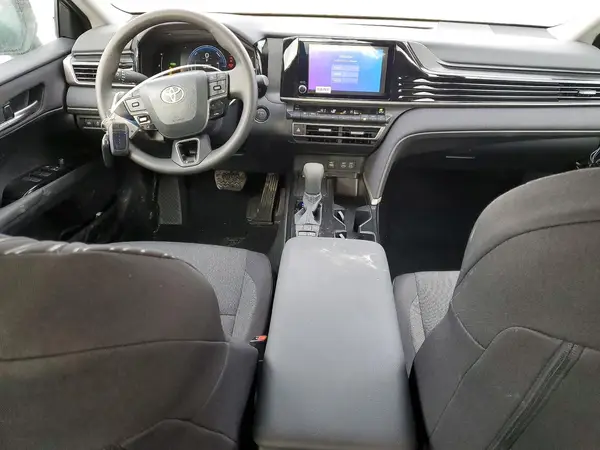 4T1DAACK5SU187602 2025 TOYOTA CAMRY - Image 8