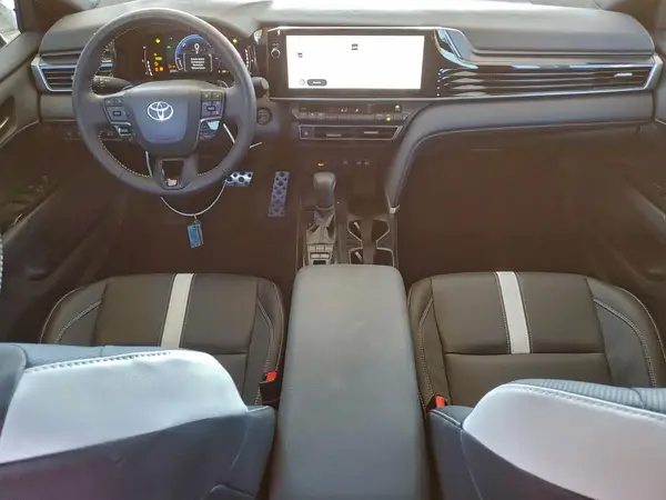 4T1DAACK5SU201224 2025 TOYOTA CAMRY - Image 8