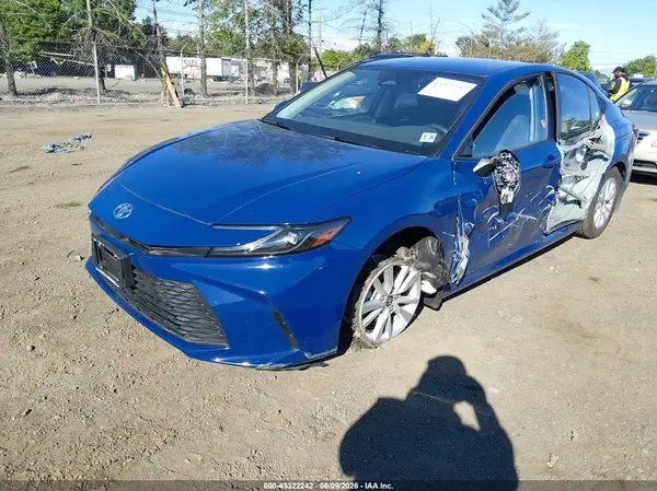 4T1DAACK5SU201563 2025 TOYOTA CAMRY - Image 2