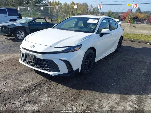 4T1DAACK5SU508067 2025 TOYOTA CAMRY - Image 2