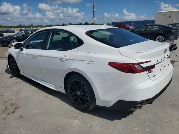 4T1DAACK5SU509011 2025 TOYOTA CAMRY - Image 2