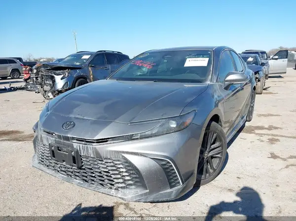 4T1DAACK5SU511275 2025 TOYOTA CAMRY - Image 2