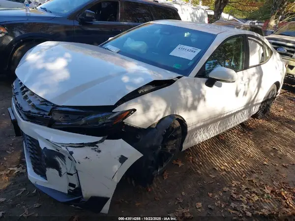 4T1DAACK5SU512555 2025 TOYOTA CAMRY - Image 2