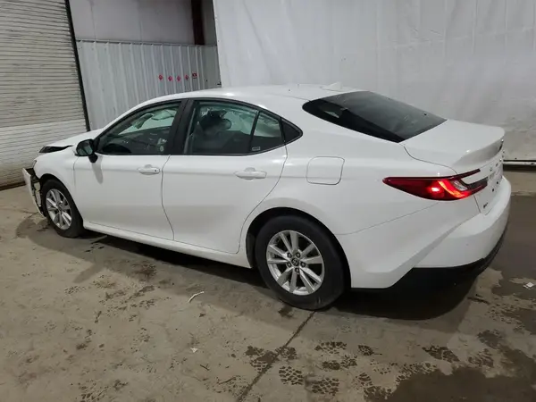 4T1DAACK5SU515729 2025 TOYOTA CAMRY - Image 2