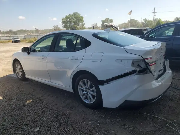 4T1DAACK5SU517075 2025 TOYOTA CAMRY - Image 2