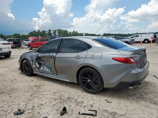 4T1DAACK5SU517593 2025 TOYOTA CAMRY - Image 2