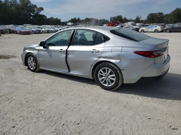 4T1DAACK5SU518727 2025 TOYOTA CAMRY - Image 2