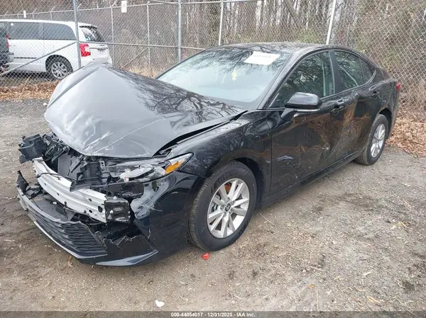 4T1DAACK5SU519408 2025 TOYOTA CAMRY - Image 2