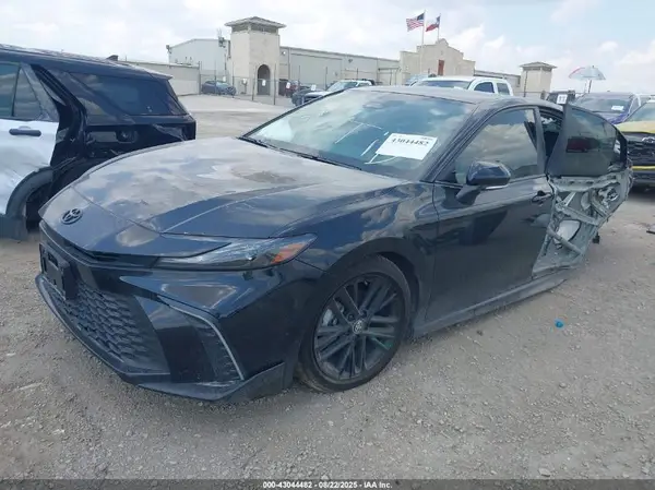 4T1DAACK5SU520834 2025 TOYOTA CAMRY - Image 2