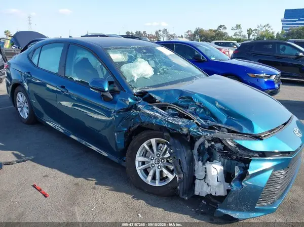 2025 TOYOTA CAMRY auction photo 6