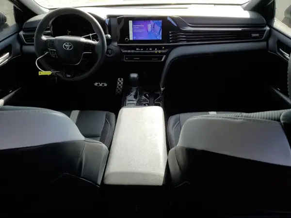 4T1DAACK5SU522762 2025 TOYOTA CAMRY - Image 8