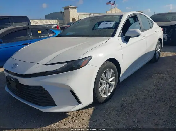 4T1DAACK5SU524091 2025 TOYOTA CAMRY - Image 2