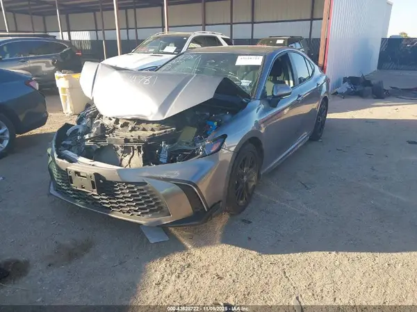 4T1DAACK5SU527864 2025 TOYOTA CAMRY - Image 2
