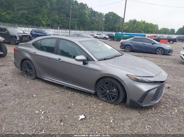 4T1DAACK5SU528626 2025 TOYOTA CAMRY - Image 1