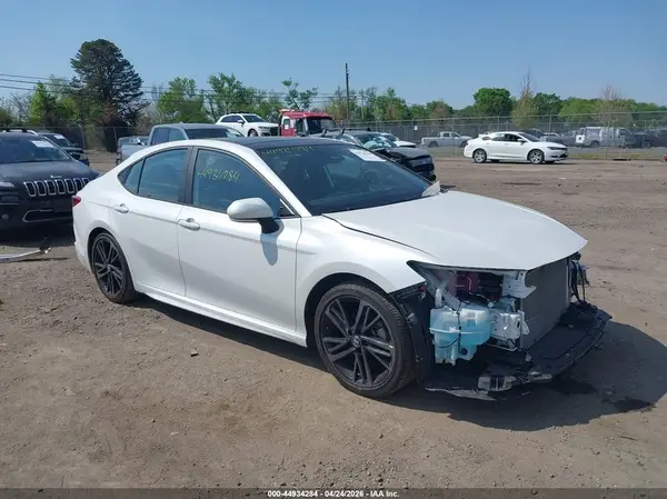 4T1DAACK5SU529386 2025 TOYOTA CAMRY - Image 1