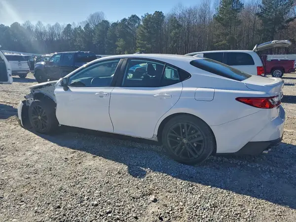 4T1DAACK5SU533079 2025 TOYOTA CAMRY - Image 2