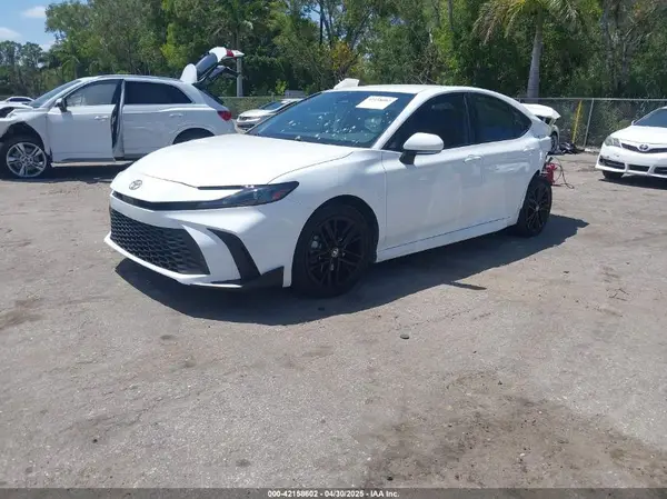 4T1DAACK5SU534295 2025 TOYOTA CAMRY - Image 2