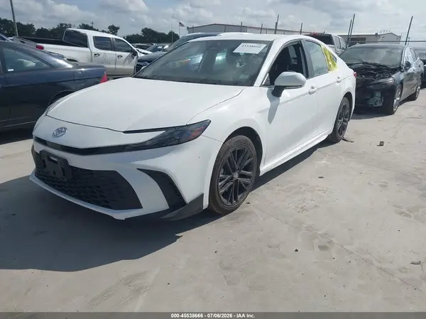 4T1DAACK5SU537942 2025 TOYOTA CAMRY - Image 2
