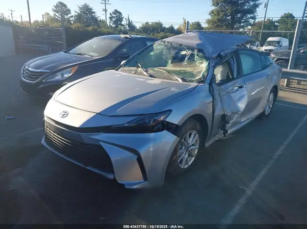 4T1DAACK5SU547211 2025 TOYOTA CAMRY - Image 2