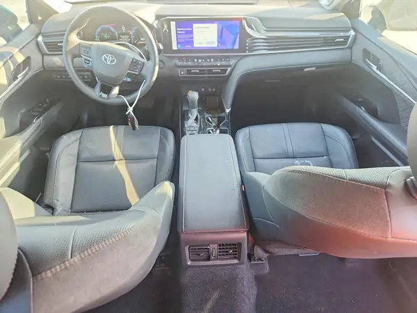 4T1DAACK5SU550660 2025 TOYOTA CAMRY - Image 8