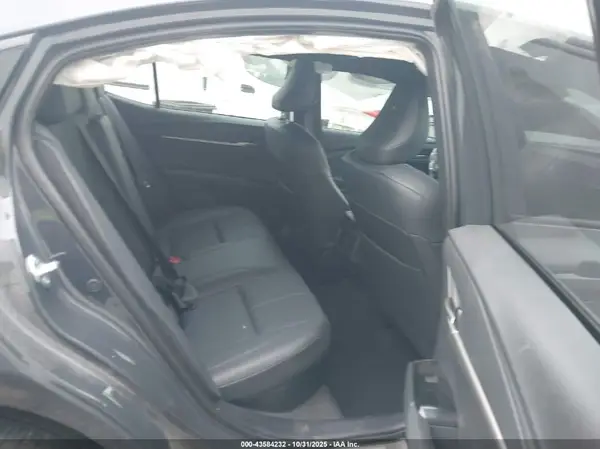 4T1DAACK5SU550884 2025 TOYOTA CAMRY - Image 8