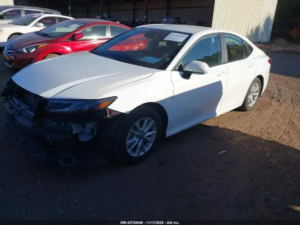4T1DAACK5SU551260 2025 TOYOTA CAMRY - Image 2