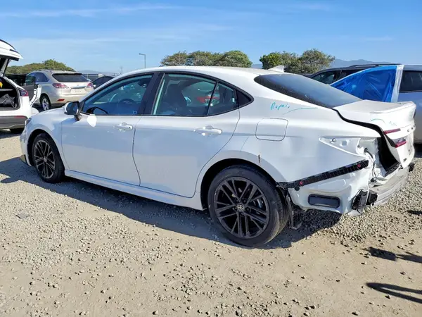 4T1DAACK5SU558435 2025 TOYOTA CAMRY - Image 2