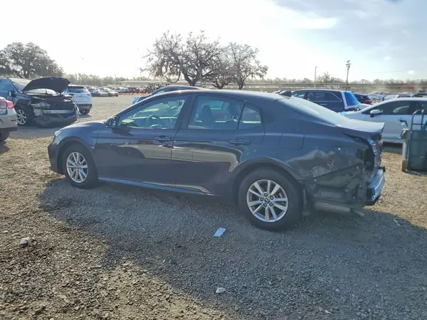 4T1DAACK5SU560914 2025 TOYOTA CAMRY - Image 2