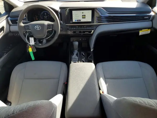 4T1DAACK5SU560914 2025 TOYOTA CAMRY - Image 8