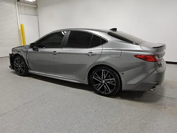 4T1DAACK5SU561285 2025 TOYOTA CAMRY - Image 2