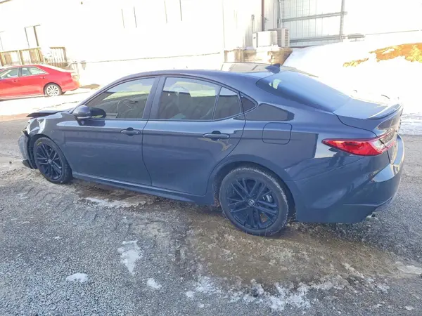 4T1DAACK5SU565577 2025 TOYOTA CAMRY - Image 2
