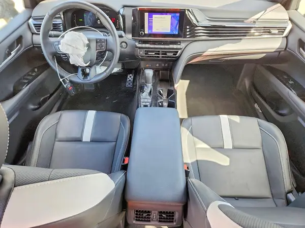 4T1DAACK5SU566759 2025 TOYOTA CAMRY - Image 8