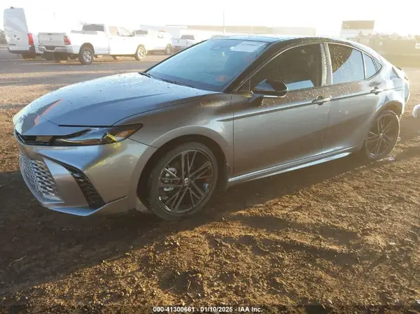 4T1DAACK5SU567796 2025 TOYOTA CAMRY - Image 2