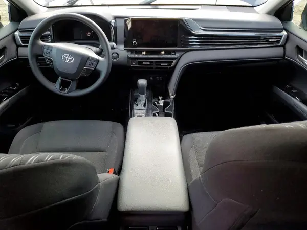 4T1DAACK5SU570908 2025 TOYOTA CAMRY - Image 8
