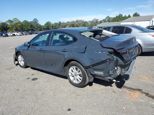 4T1DAACK5SU574134 2025 TOYOTA CAMRY - Image 2