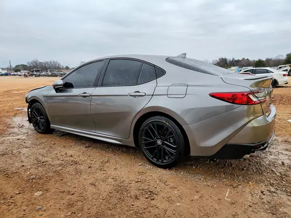 4T1DAACK5SU575638 2025 TOYOTA CAMRY - Image 2