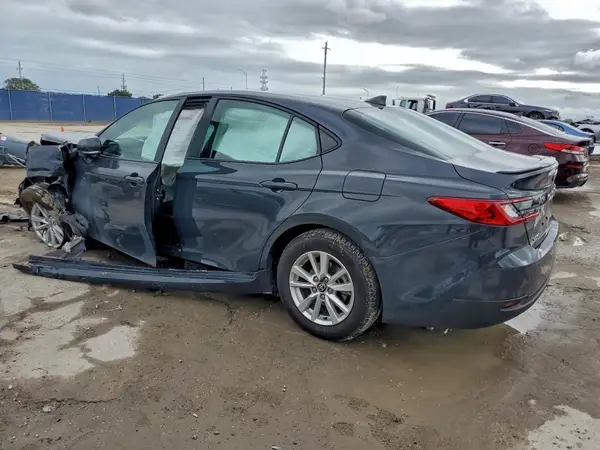 4T1DAACK5SU577955 2025 TOYOTA CAMRY - Image 2