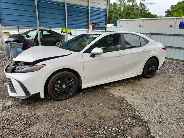 4T1DAACK5SU585781 2025 TOYOTA CAMRY - Image 1