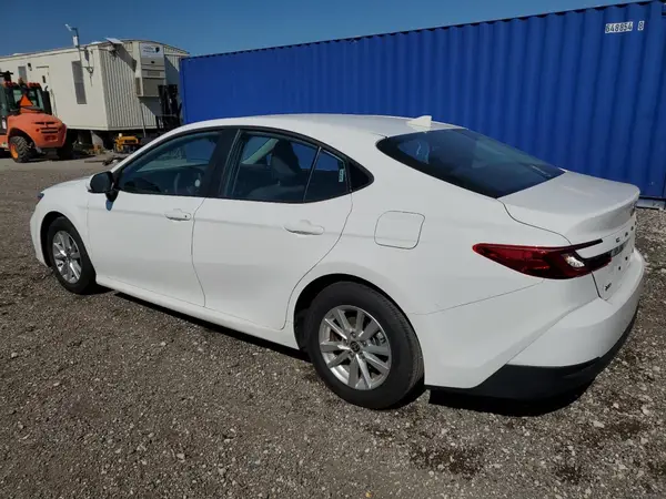 4T1DAACK5SU586803 2025 TOYOTA CAMRY - Image 2
