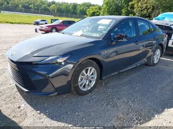 4T1DAACK5SU586980 2025 TOYOTA CAMRY - Image 2