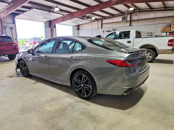 4T1DAACK5SU593427 2025 TOYOTA CAMRY - Image 2