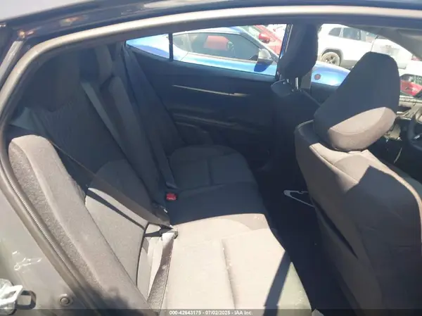 4T1DAACK5SU593878 2025 TOYOTA CAMRY - Image 8