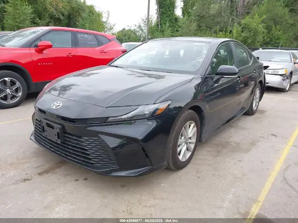 4T1DAACK5SU594769 2025 TOYOTA CAMRY - Image 2