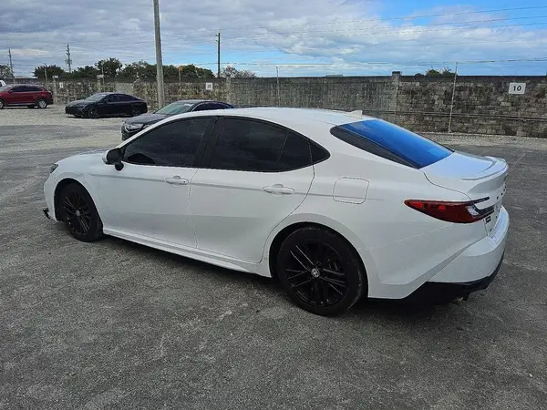 4T1DAACK5SU604944 2025 TOYOTA CAMRY - Image 2
