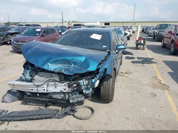4T1DAACK5SU610694 2025 TOYOTA CAMRY - Image 2