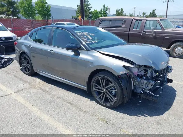 4T1DAACK5SU613871 2025 TOYOTA CAMRY - Image 1